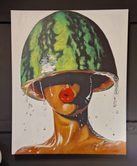 Obraz Akrylowy na Płótnie "Arbuzowe Orzeźwienie" – Kobieta w Arbuzie 80x100 cm